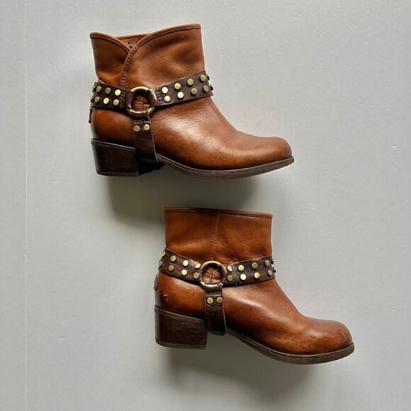 UGG Australia Darling Harness Women's Ankle Boot Whiskey Brown Size 6 - Picture 3 of 12